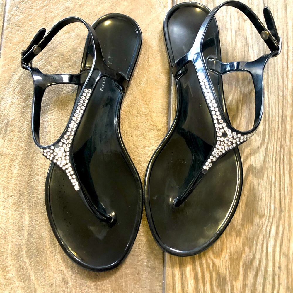 Laundry Sandals